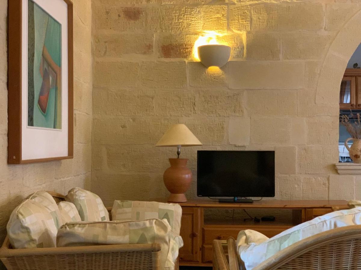 Apartamento Tal-Mirakli Għarb Exterior foto